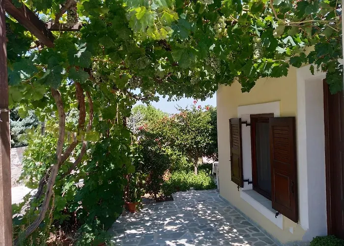 Theodorou Gæstehus Azolimnos