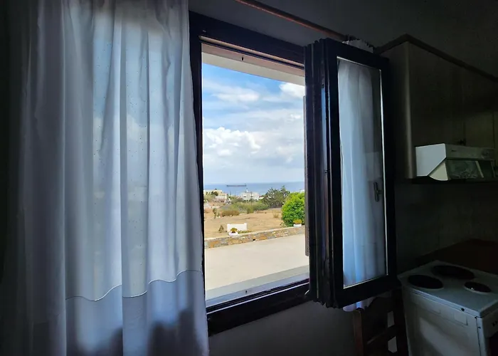 Theodorou Gæstehus Azolimnos