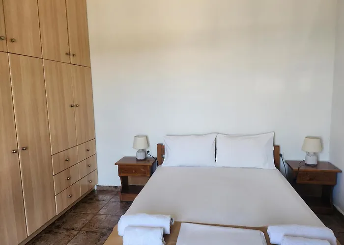 Theodorou Гостевой дом