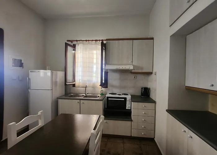 Theodorou Gæstehus Azolimnos