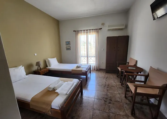 Pensión Theodorou Azolimnos