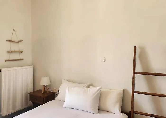 Theodorou Pensión 3*