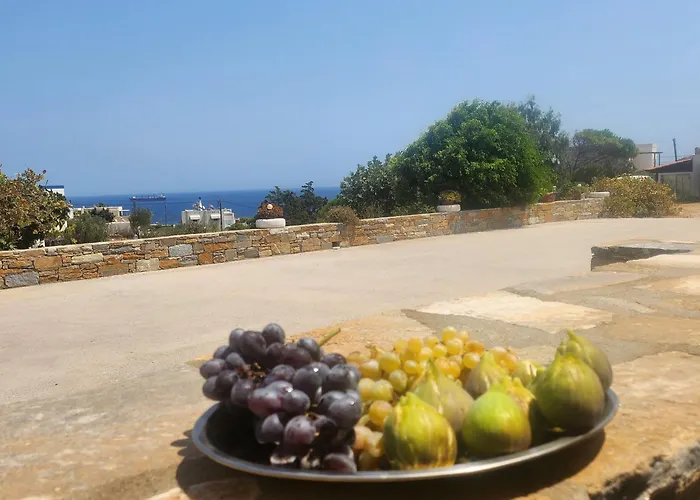 Pensión Theodorou 3*